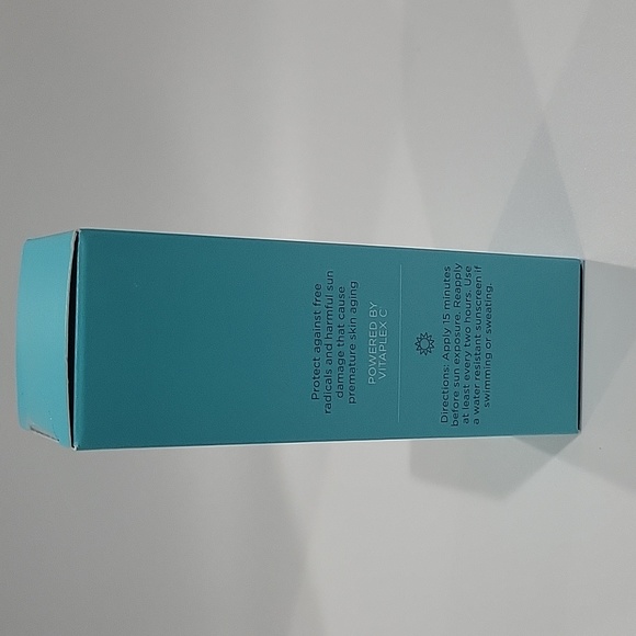 NEOCUTIS Reactive+ Antioxidant Serum + Broad Spectrum SPF 45 - Picture 4 of 5